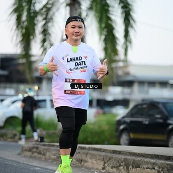 Runner Photo 7904681