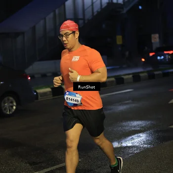 Runner Photo 7904689