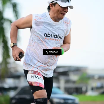 Runner Photo 7904692