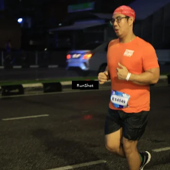 Runner Photo 7904709