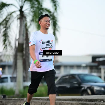 Runner Photo 7904725