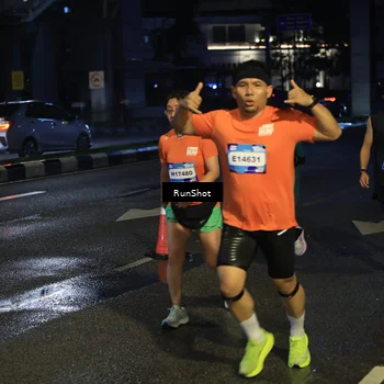 Runner Photo 7904728