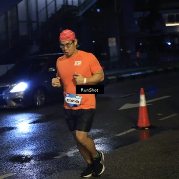 Runner Photo 7904731