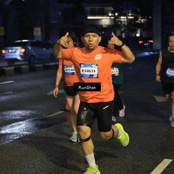 Runner Photo 7904736
