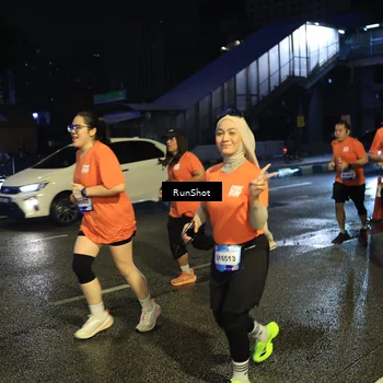 Runner Photo 7904749