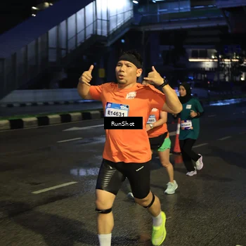 Runner Photo 7904762