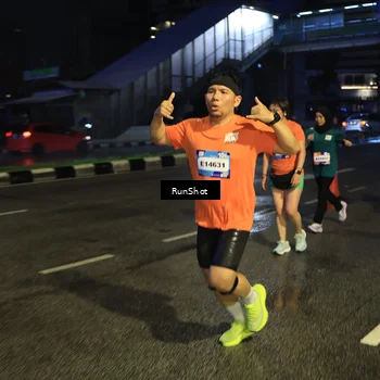 Runner Photo 7904768