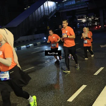 Runner Photo 7904772