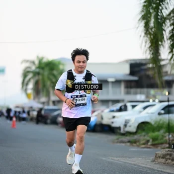 Runner Photo 7904775
