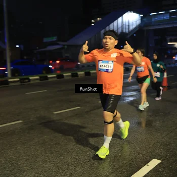 Runner Photo 7904776