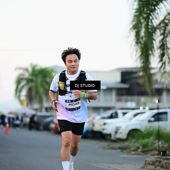 Runner Photo 7904778