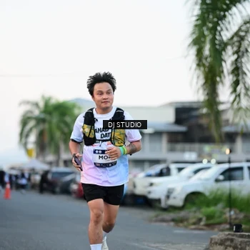 Runner Photo 7904779