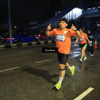 Runner Photo 7904785