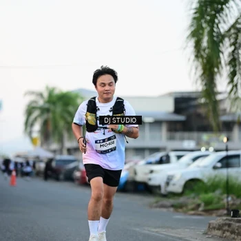 Runner Photo 7904786