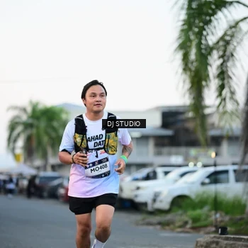 Runner Photo 7904788