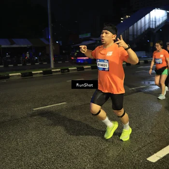 Runner Photo 7904796