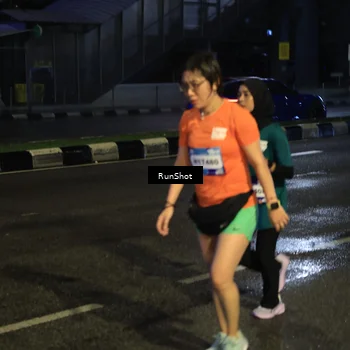 Runner Photo 7904798