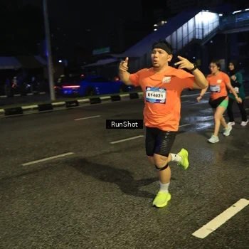 Runner Photo 7904802