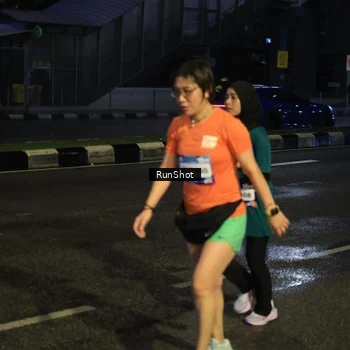 Runner Photo 7904804