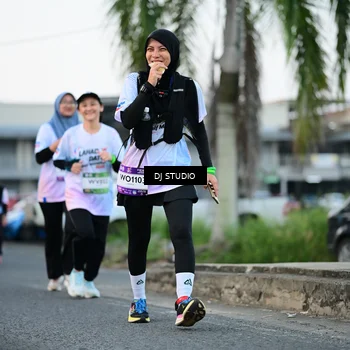 Runner Photo 7904831