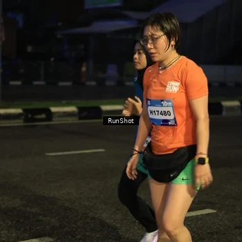 Runner Photo 7904835