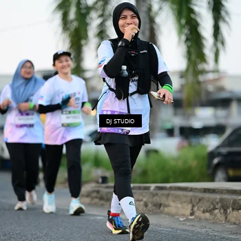 Runner Photo 7904840