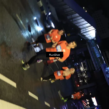 Runner Photo 7904843