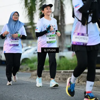 Runner Photo 7904849