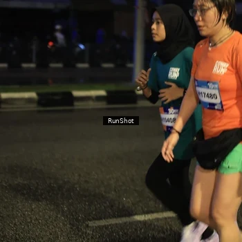 Runner Photo 7904854
