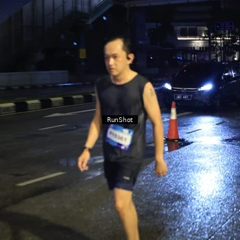 Runner Photo 7904868