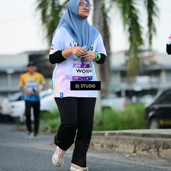 Runner Photo 7904870