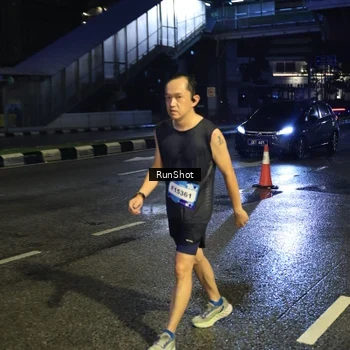 Runner Photo 7904871