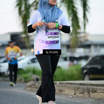 Runner Photo 7904872