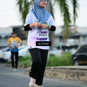Runner Photo 7904874