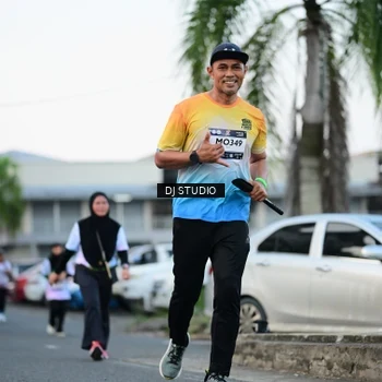 Runner Photo 7904880
