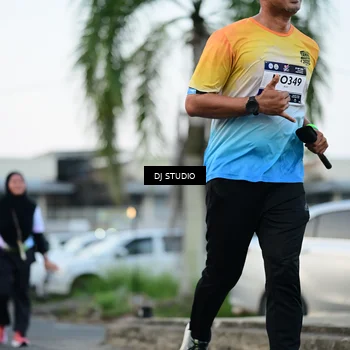 Runner Photo 7904901