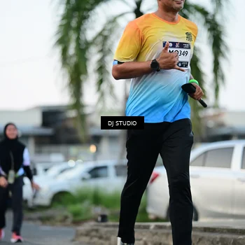 Runner Photo 7904903