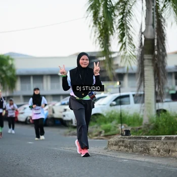 Runner Photo 7904905