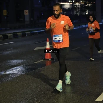 Runner Photo 7904918