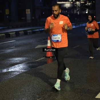 Runner Photo 7904923