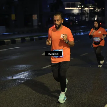 Runner Photo 7904926