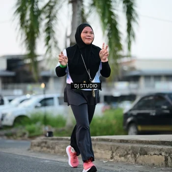 Runner Photo 7904934