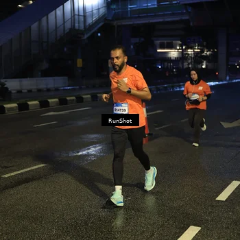 Runner Photo 7904941