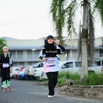 Runner Photo 7904950