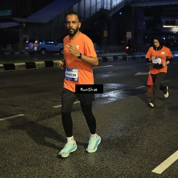 Runner Photo 7904956