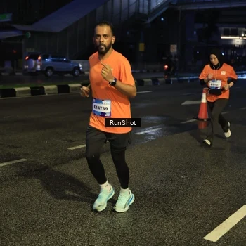Runner Photo 7904957