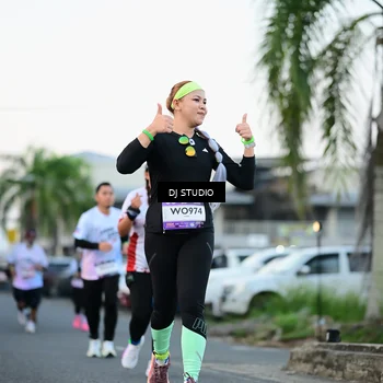 Runner Photo 7904973