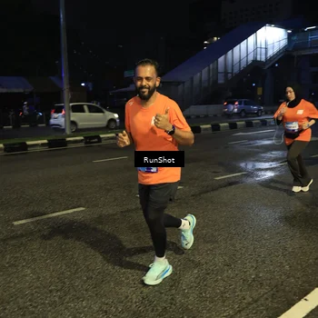 Runner Photo 7904990