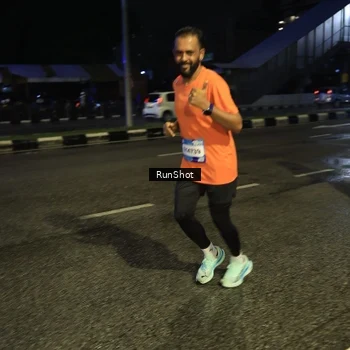 Runner Photo 7904993