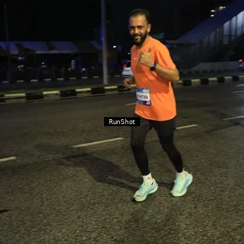 Runner Photo 7904996